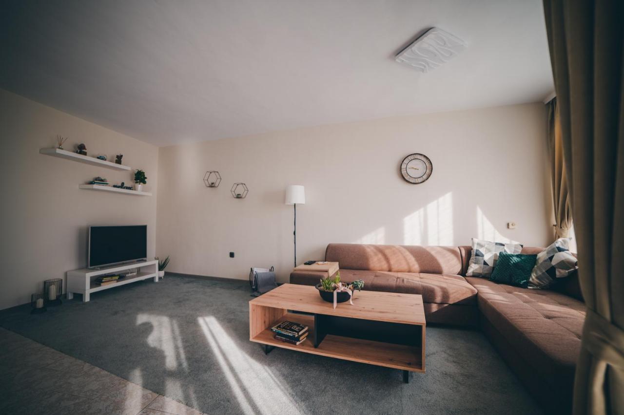 Unbeatable Location: New & Comfy Apartment 바르나 외부 사진