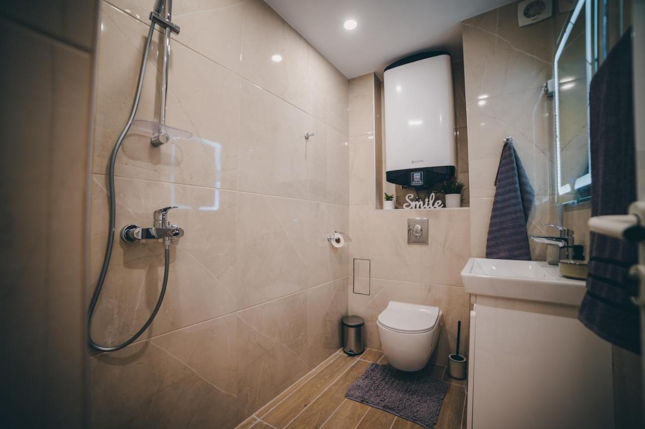 Unbeatable Location: New & Comfy Apartment 바르나 외부 사진